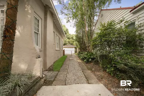 132 Florence Pl, Mobile, AL 36607 photo 7