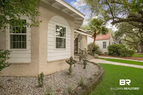 132 Florence Pl, Mobile, AL 36607 photo 9