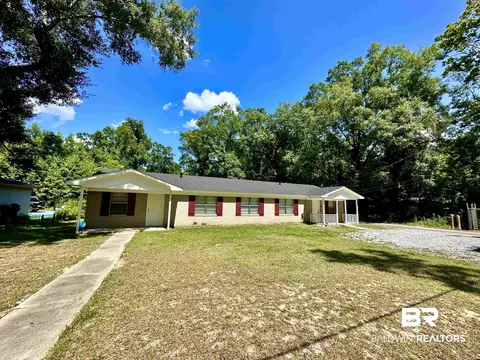 1302 Sowell Rd, Brewton, AL 36426