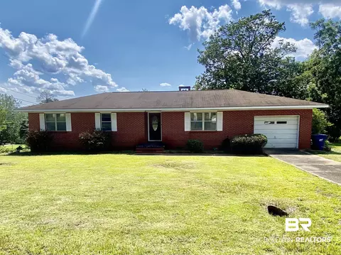 172 Meadowbrook Rd, Monroeville, AL 36460
