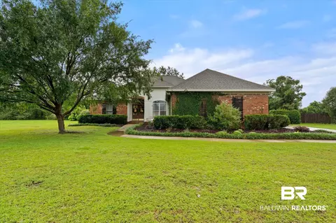 219 Royal Ln, Fairhope, AL 36532