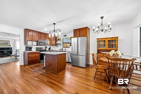 856 Pinemont Dr, Mobile, AL 36609 photo 10
