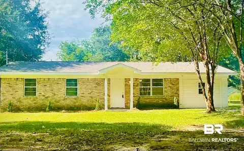 6481 Barnes Rd, Theodore, AL 36582