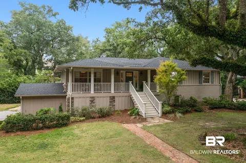 213 Pier Ave, Fairhope, AL 36532