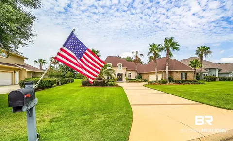 290 Cypress Lake Dr, Gulf Shores, AL 36542