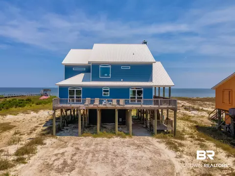 2810 Bienville Blvd, Dauphin Island, AL 36528