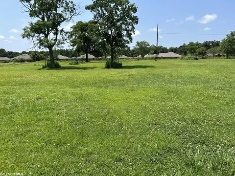 8391 Jeff Hamilton Rd, Mobile, AL 36695