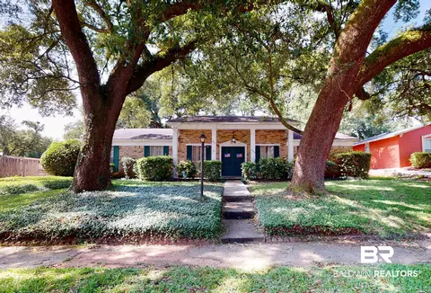 4205 Lantern Ct, Mobile, AL 36693
