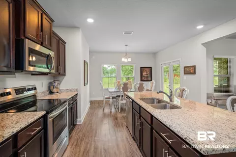 8985 Amelia Dr, Mobile, AL 36695 photo 9