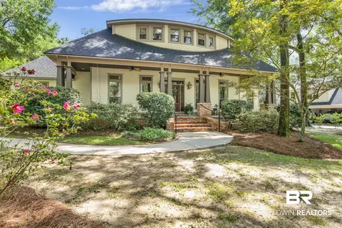 147 Willow Lake Dr, Fairhope, AL 36532