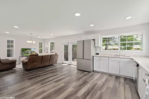 852 Galoway Ave, Mobile, AL 36609 photo 5