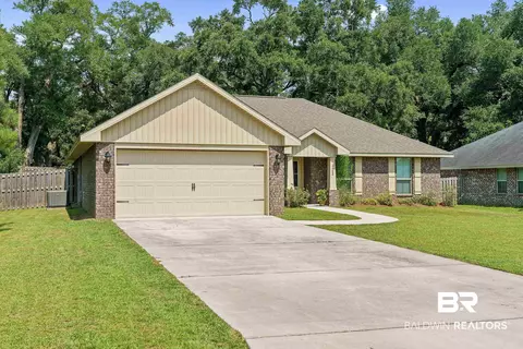 2468 Cedarwood Dr, Foley, AL 36535