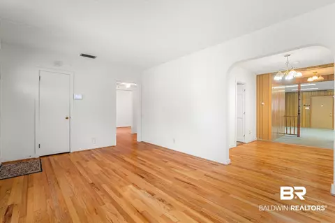 104 Paris Ave, Mobile, AL 36606 photo 3
