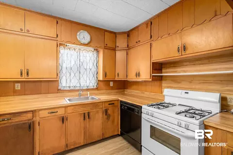 104 Paris Ave, Mobile, AL 36606 photo 6