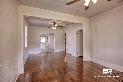 12832 Main St, Elberta, AL 36530 photo 3
