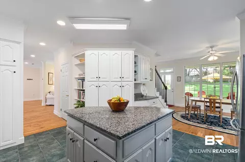 4140 E Oakbriar Dr, Mobile, AL 36619 photo 9