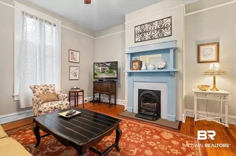 160 Houston St, Mobile, AL 36606 photo 9