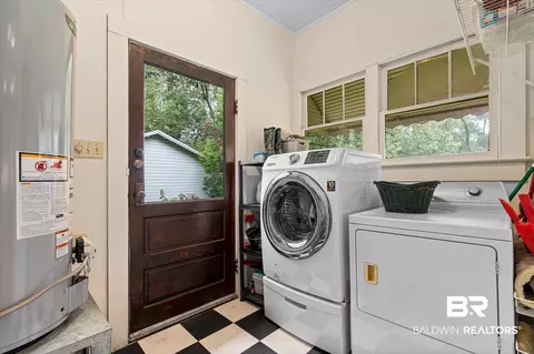 160 Houston St, Mobile, AL 36606 photo 21