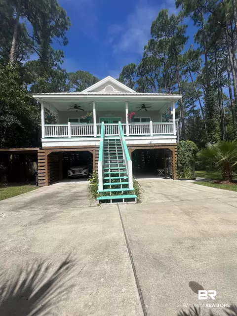 137 Narvaez St, Dauphin Island, AL 36528