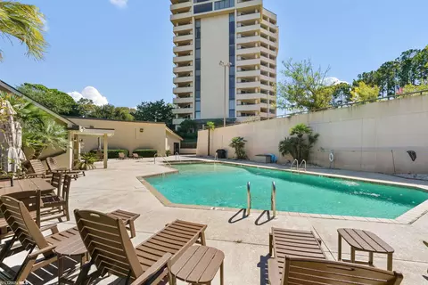 100 Tower Dr #603, Daphne, AL 36526