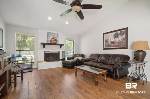 109 Hanover Dr, Daphne, AL 36526 photo 3
