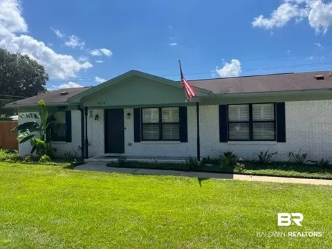1017 New Haven Dr, Cantonment, FL 32533