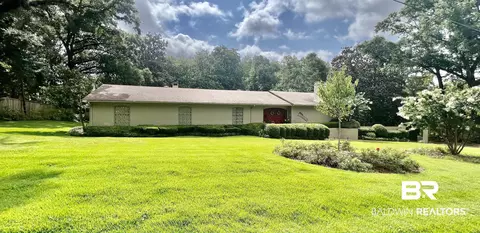117 E Pinebrook Dr, Mobile, AL 36608