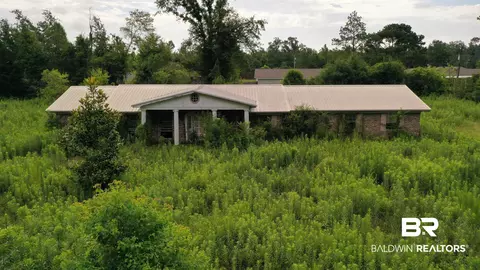 194 Horseshoe Rd, Brewton, AL 36426