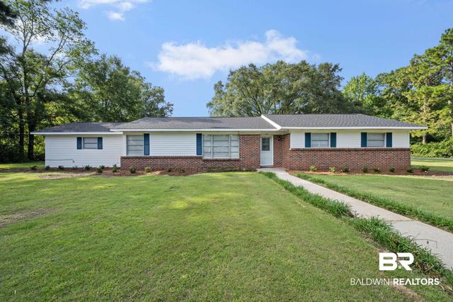 703 W 7th St, Bay Minette, AL 36507