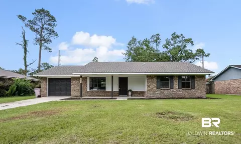 610 E Gate Cir, Foley, AL 36535