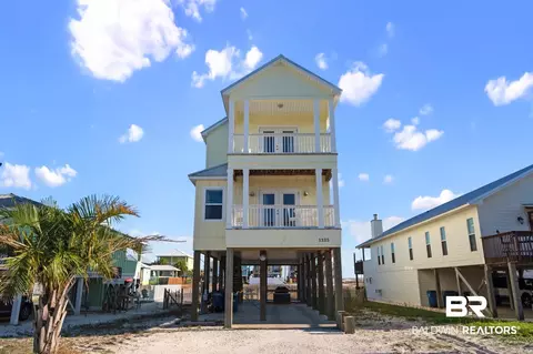 1325 W Lagoon Ave, Gulf Shores, AL 36542
