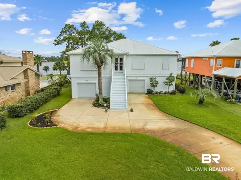 449 Sunset Dr, Gulf Shores, AL 36542