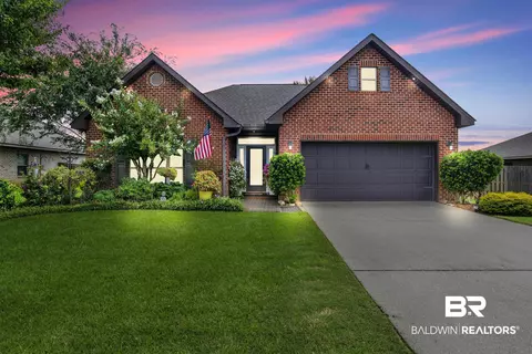 726 Whittington Ave, Fairhope, AL 36532