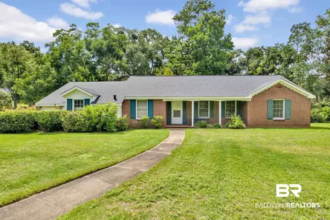 504 Lake Forest Blvd, Daphne, AL 36526