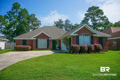 8542 Southern Oak Ct, Mobile, AL 36695
