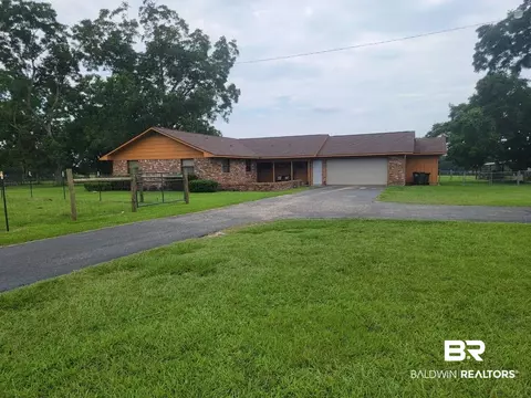 21140 Phillipsville Rd, Bay Minette, AL 36507