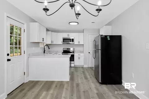 503 Pine St, Daphne, AL 36526 photo 5