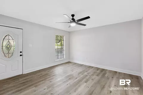 503 Pine St, Daphne, AL 36526 photo 3