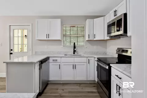 503 Pine St, Daphne, AL 36526 photo 6