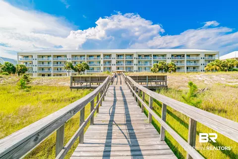 1801 Bienville Blvd #306, Dauphin Island, AL 36528
