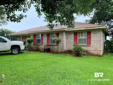 63 Grimes Ln, Loxley, AL 36551
