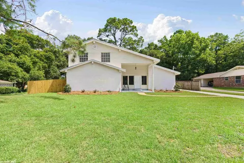 224 Denise Ln, Spanish Fort, AL 36527