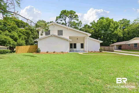 224 Denise Ln, Spanish Fort, AL 36527