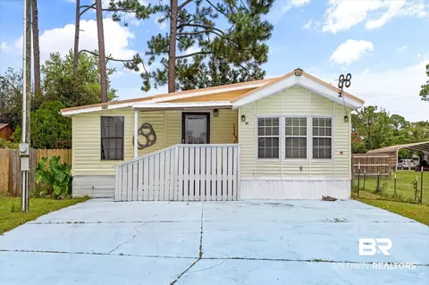 91 Horn Dr, Lillian, AL 36549