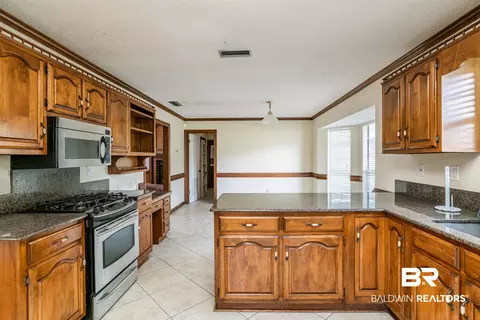 3336 Lacoste Rd, Mobile, AL 36618 photo 18