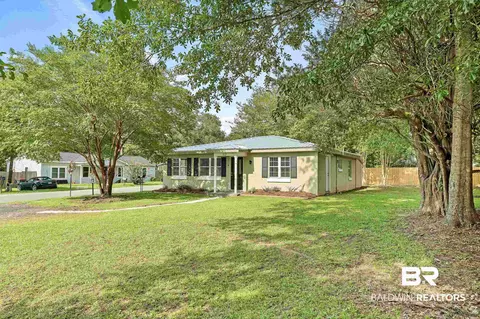 112 Neighbors Ln, Bay Minette, AL 36507
