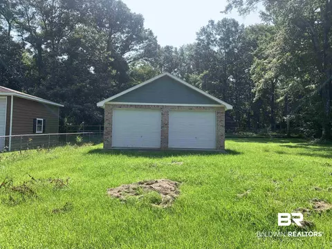 1612 Erdman Dr, Mobile, AL 36618 photo 2