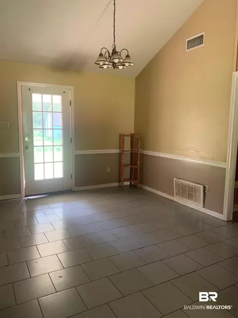 1612 Erdman Dr, Mobile, AL 36618 photo 6
