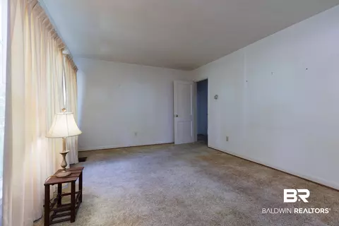 353 N Wacker Ln, Mobile, AL 36608 photo 5