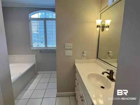 5705 Kings Mill Dr, Mobile, AL 36693 photo 13